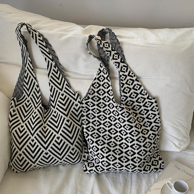Fashion Geometric Contrast Color Handmade Knitted Handbag Women Minimalist Knot Shoulder Bag