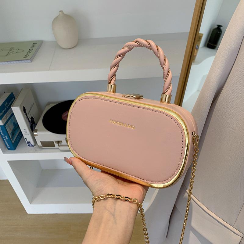 Niche Design Women's Handbag New Versatile Metal Decoration Girls' Chain Bag Fashion Crossbody Bag Lightweight Handbag