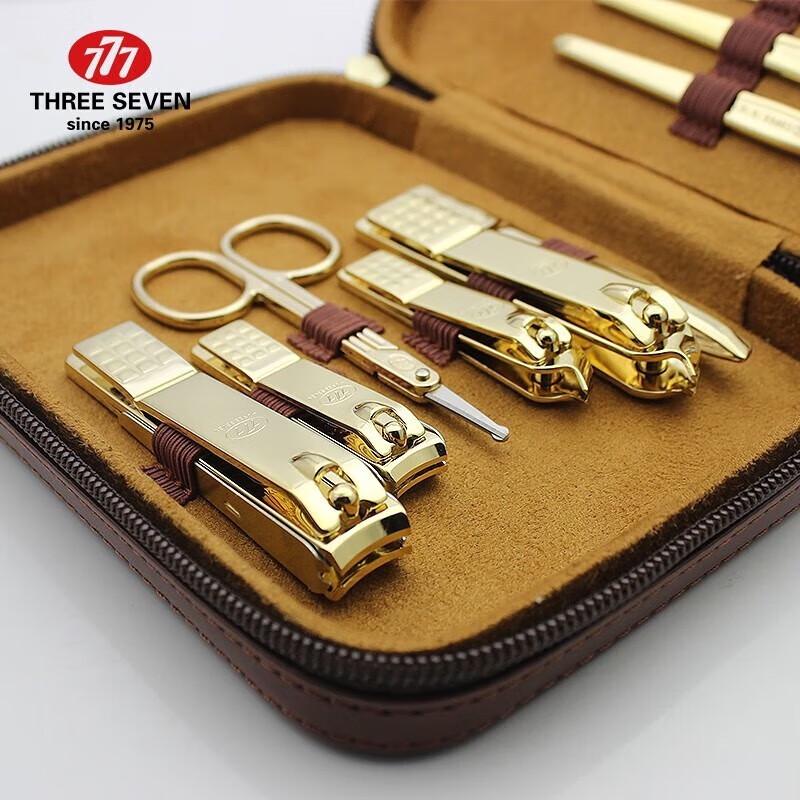 777 12-Piece Manicure Set