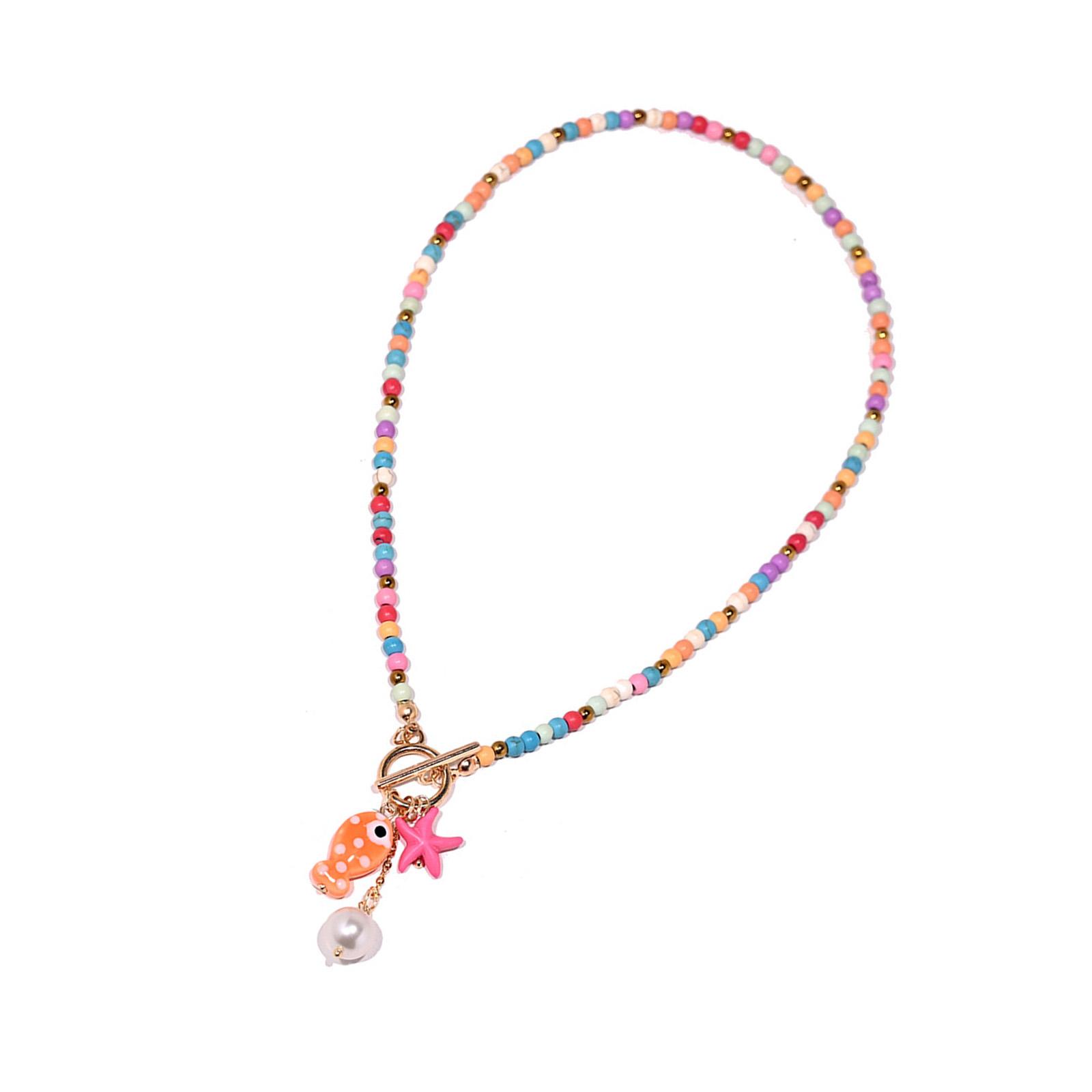 

Керамическое ожерелье-подвеска в виде рыбки с бусинами, вдохновленное морской жизнью, с красочными акцентами для повседневной носки