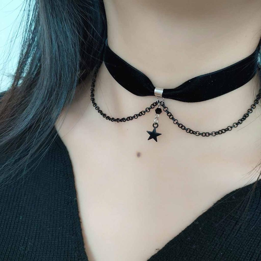 Dark Gothy-style black velvet belt, chain, tassel, star pendant, choker collar, neckband, necklace, women's accessories