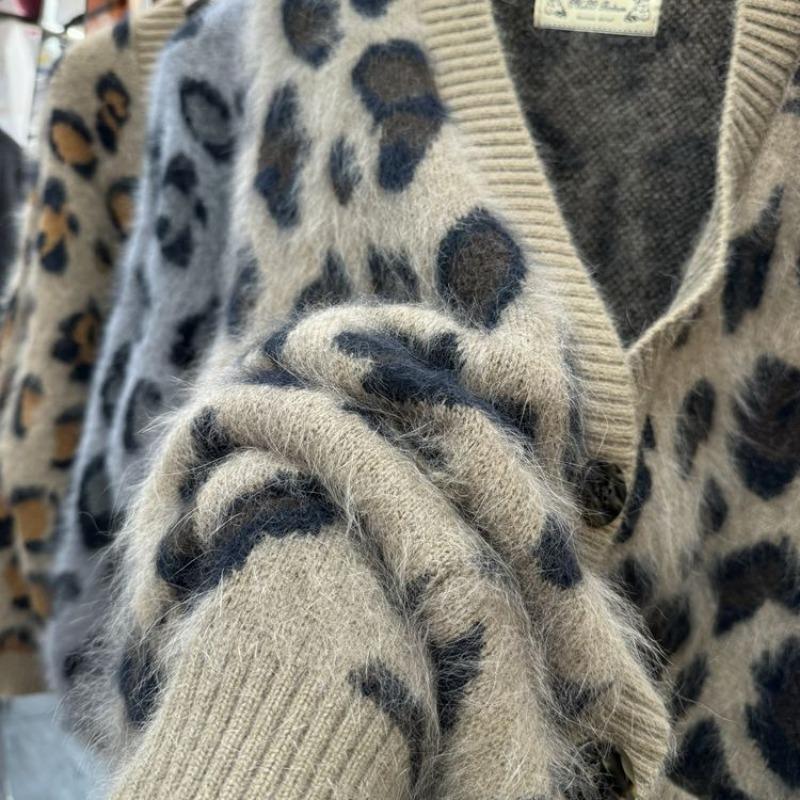 Sweaters Coat Cardigan for Women Winter Leopard Oversize Fleece Thickened V Neck Loose Long Sleeve Knit Sweaters Coat