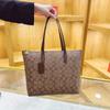 Bolsas femininas de alta qualidade, novas bolsas de mão da moda retrô de grande capacidade, bolsas tote, bolsas de ombro.