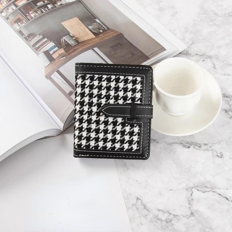 

Маленький кошелек женский короткий простой кошельки с пряжкой ретро мода складной кошелек для монет женский карточный кошелек чёрный