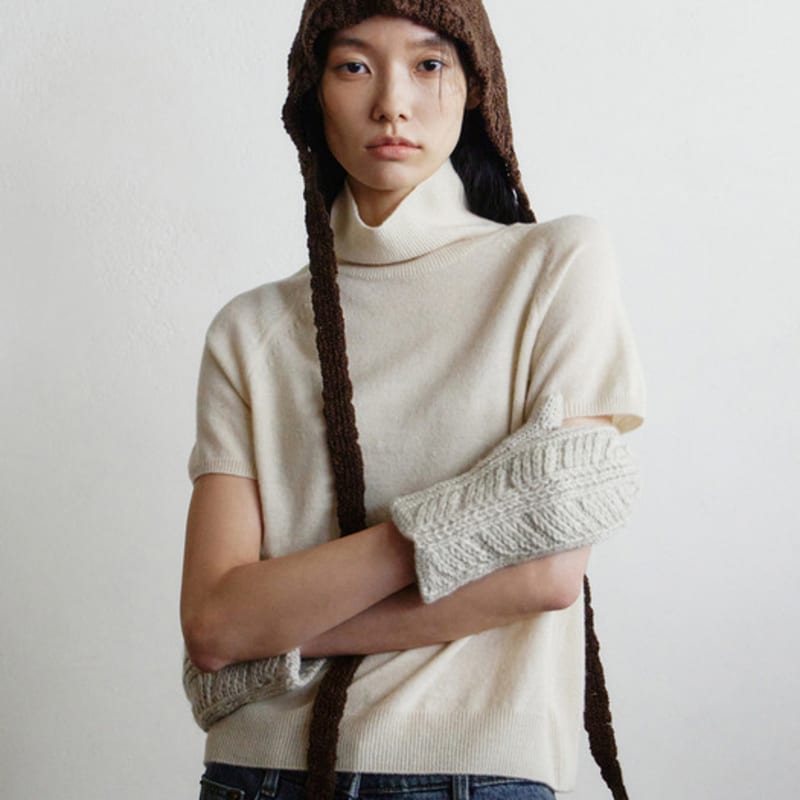 

Монохромные перчатки-листья ручной работы (цвета слоновой кости) IVORY_FREE