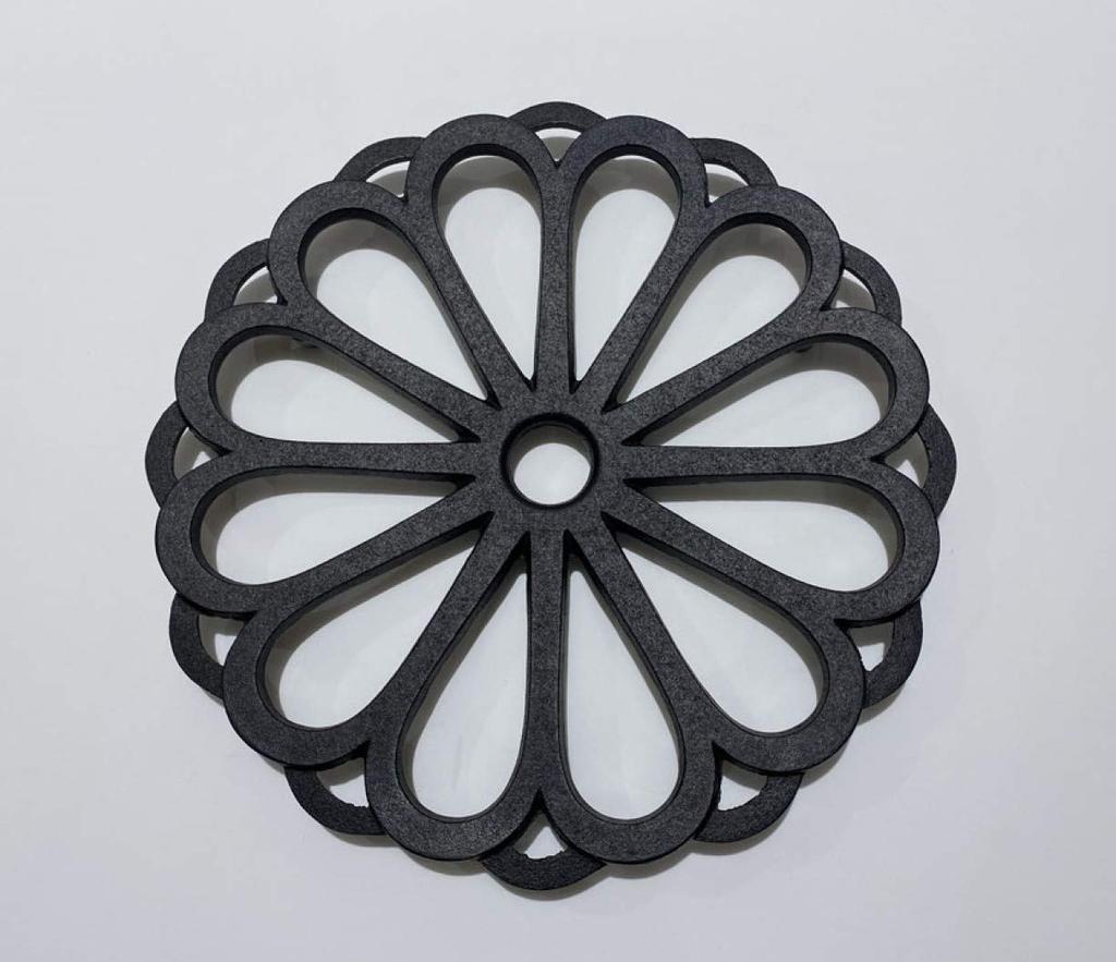 Iwachu 17030 Nambu Cast Iron Kettle Stand, Chrysanthemum Design, Large, Black