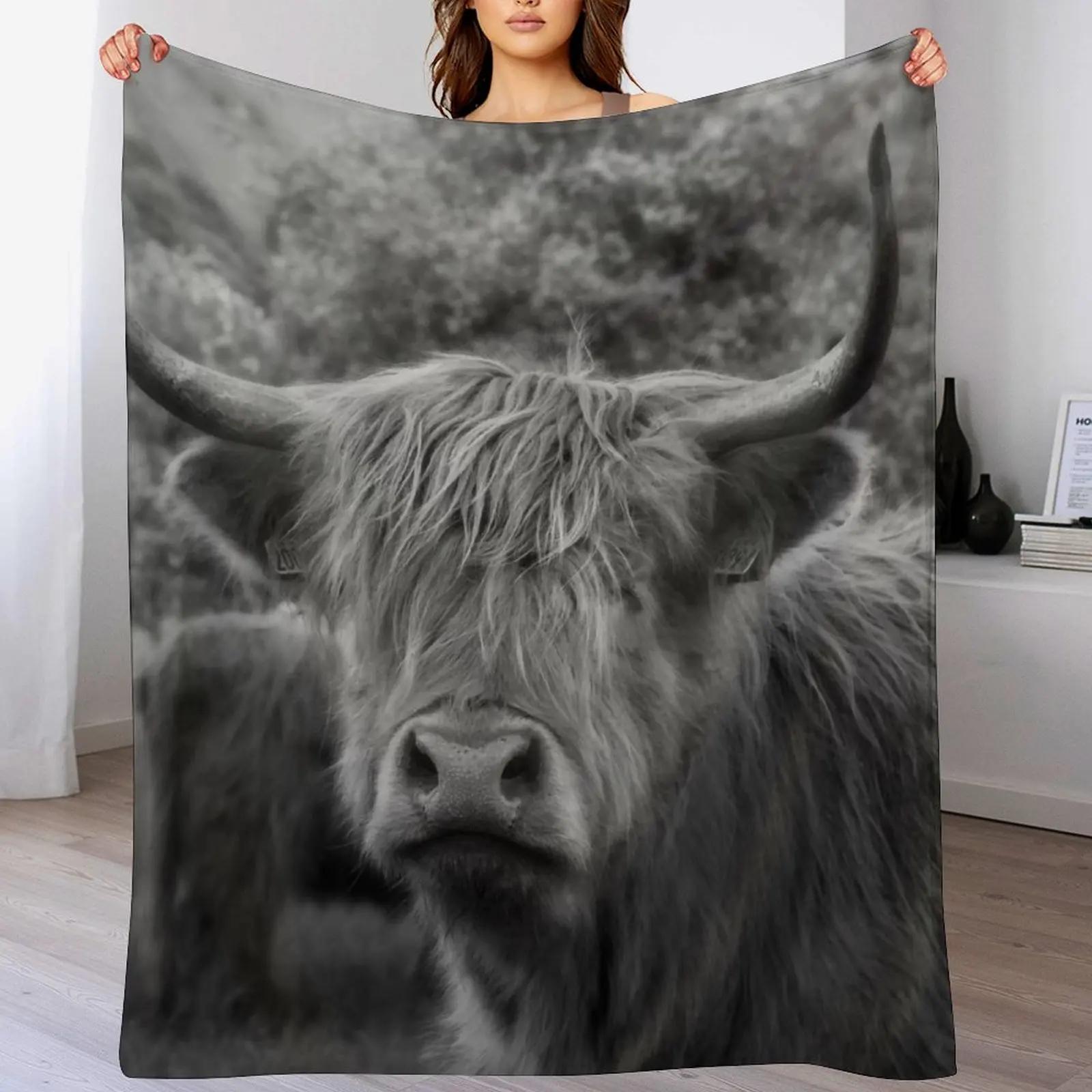 Highland Cow Throw Blanket All Weather Soft Throw Blanket for Sofa 102x76cm(40x30in)