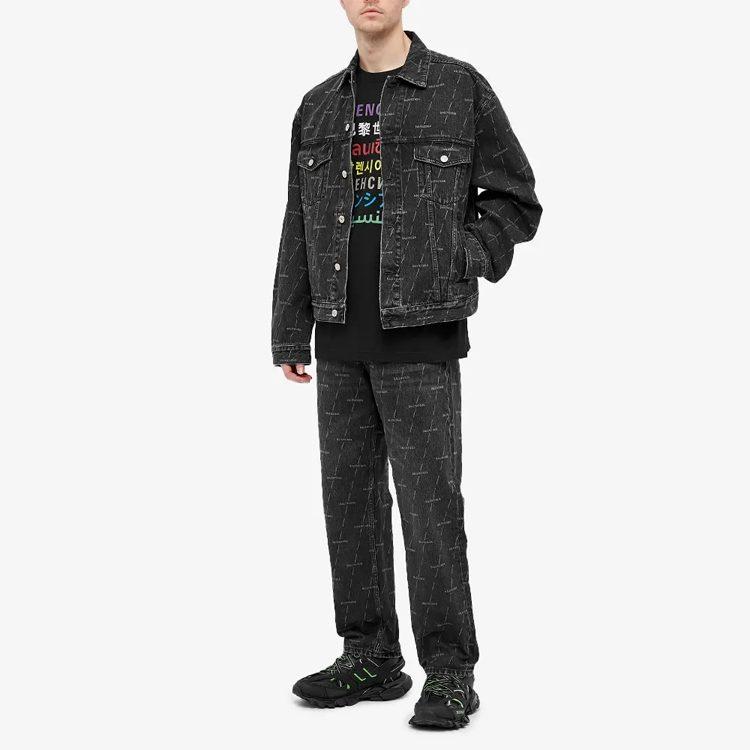Balenciaga Languages Medium Fit T Shirt 612966TJVI32771