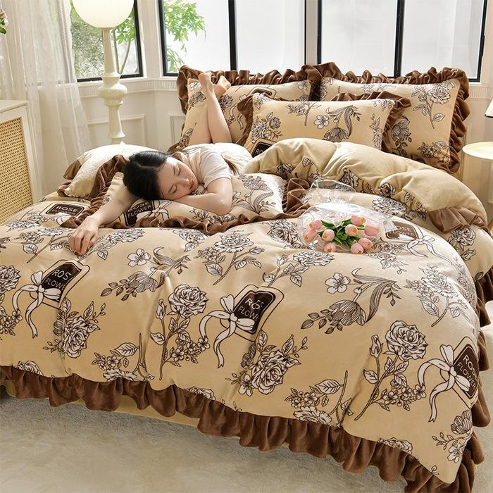 

Thickened Milk Fleece Four-Piece Set, Flange Fleece Coral Fleece Quilt Cover, Bed Sheet, Bedding 2.0 meters 4pc (quilt cover 220 * 240)