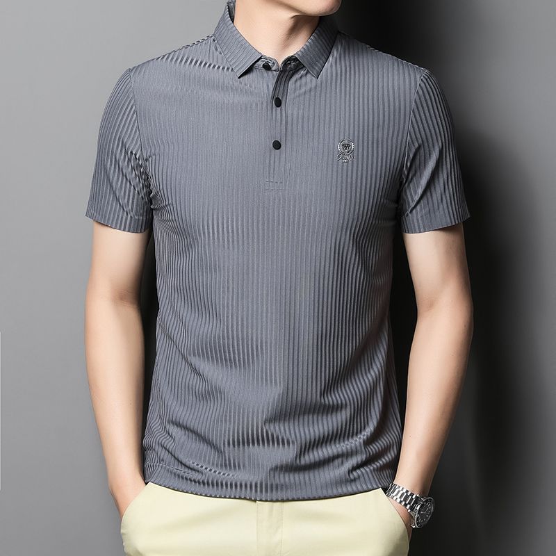 Модная городская свободная мужская футболка среднего возраста с короткими рукавами — фото 3