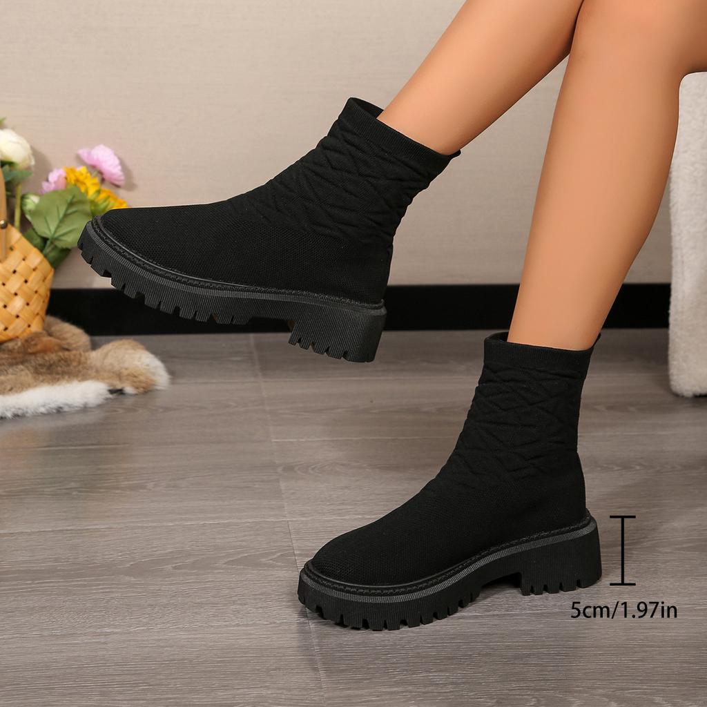 Spring Foreign Trade Large Size Fashion Boots Women's New Elastic Fly-woven Thick-soled Socks Boots Casual Low-tube Martin Boots