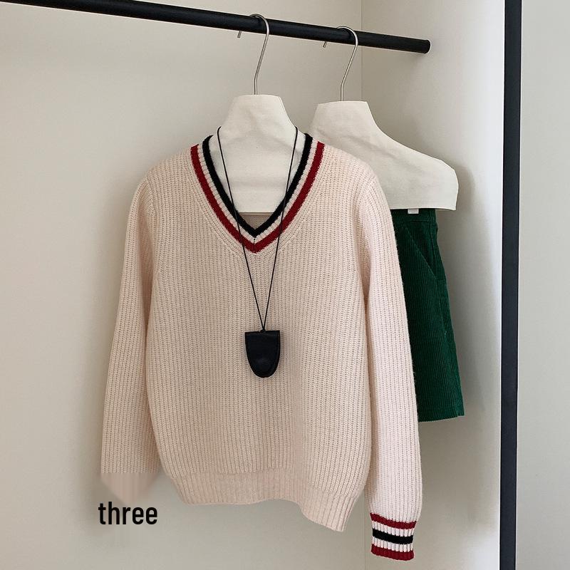 2025 Autumn/Winter Women's 100% Wool V-neck Sweater - Loose, Slimming, Versatile, Thick Knitwear