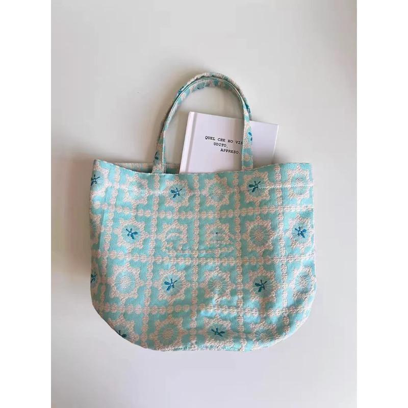

Original niche design glacier sky blue jacquard bucket hand bag vegetable basket hand bag hand bag light cloth bag