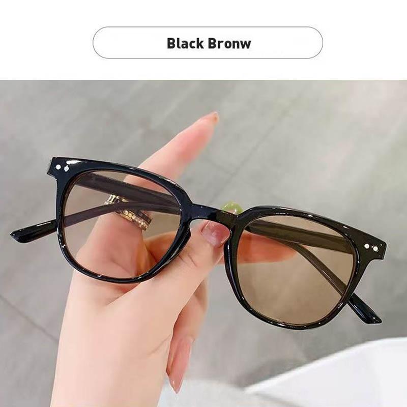 Vintage Small Square Sunglasses for Women 70s Retro Fashion Rivet Sunglasses Women's Casual Travel Party Driving Sunglasses Men