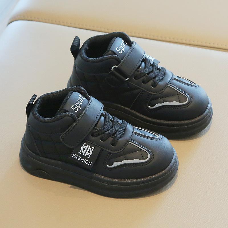 Clearance Children's Sports Shoes 2025 Spring and Autumn Boys' Casual Board Shoes High-top Girls' Bread Shoes Soft-soled Baby Shoes List