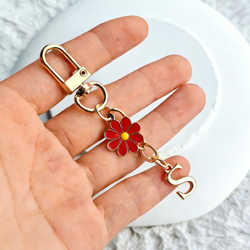 Metal Red Daisy Alphabet Keychain  A-Z 26 Letters Keyring Charms Bag Pendant Jewelry Gift Accessories
