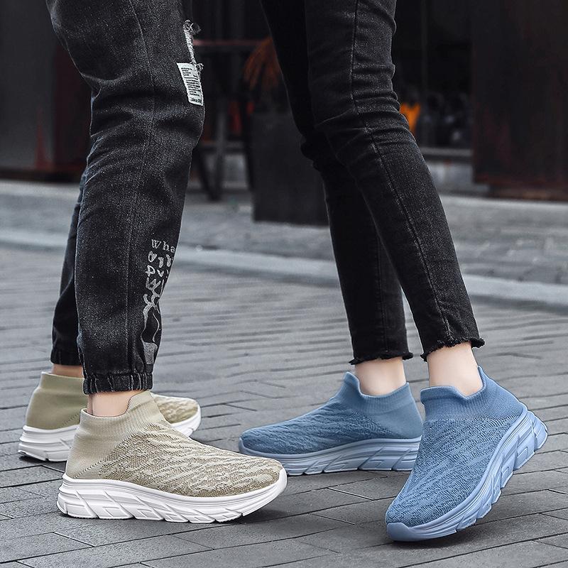 New mesh couple running shoes large size casual sports shoes low-top lazy fly-woven socks shoes