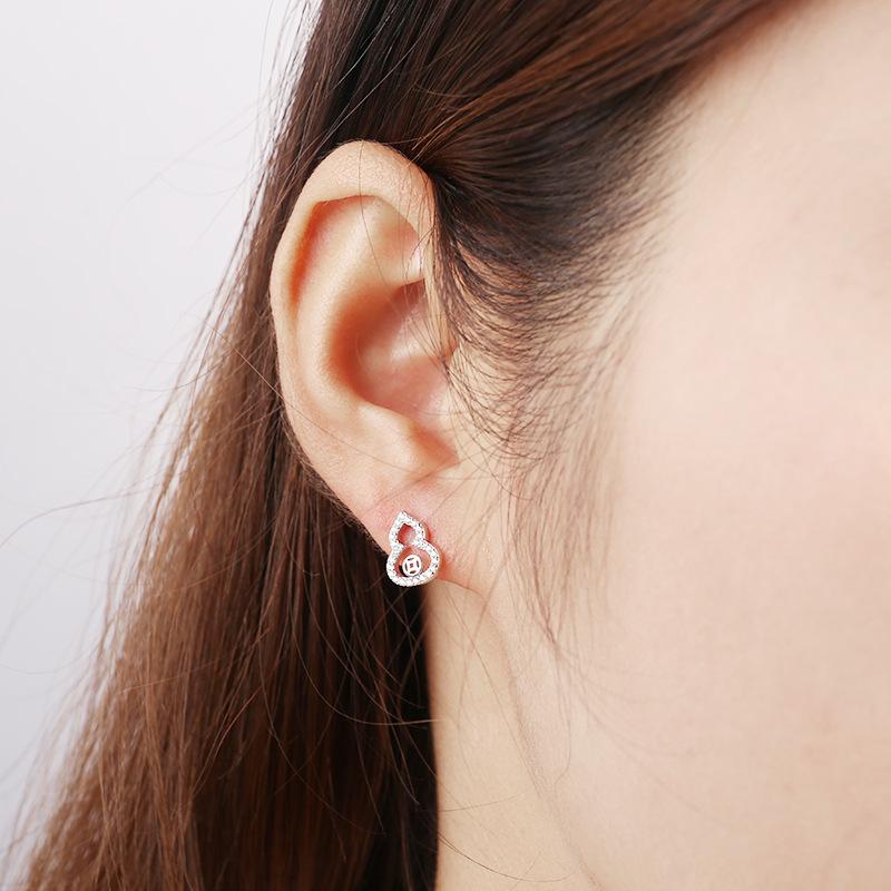 Diamond-encrusted Hollow Copper Coin Small Gourd Earrings Simple Women's Small and Exquisite Cold Style Retro Temperament Design