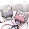 Väska med stor kapacitet Damaxelväska Crossbody-väska Liten fyrkantig väska