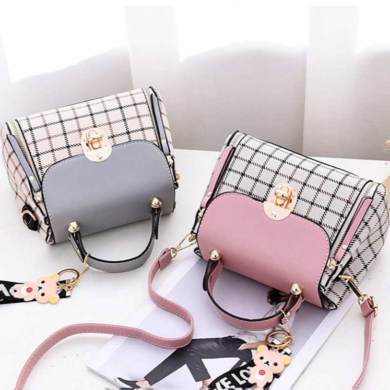 Väska med stor kapacitet Damaxelväska Crossbody-väska Liten fyrkantig väska
