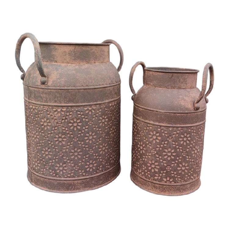 

Retro Decorative Pitcher Vases Rustics Farmhouse Vases for Flowers Retro Metal Milk Jugs for Home,Bathroom Kitchen
