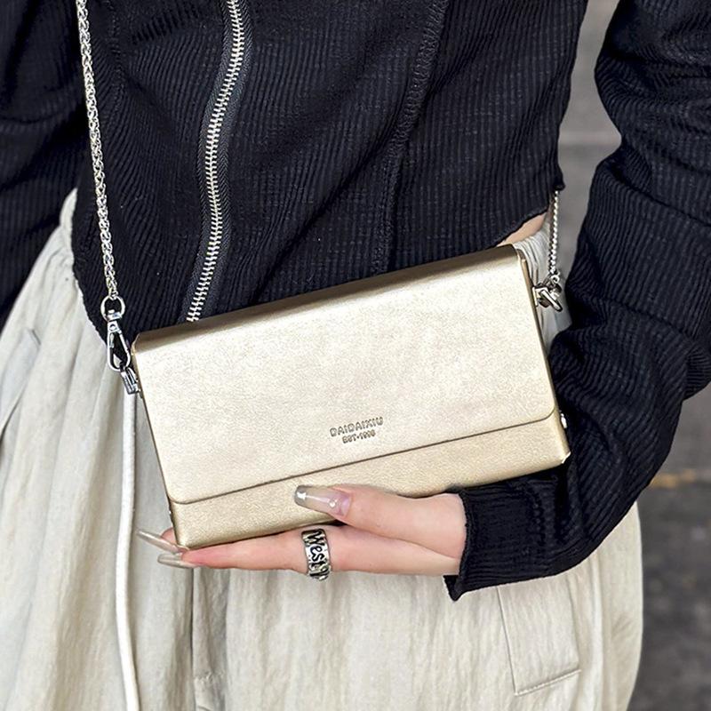 Simple and Trendy Box Bag Fashionable and High-quality Chain Crossbody Bag