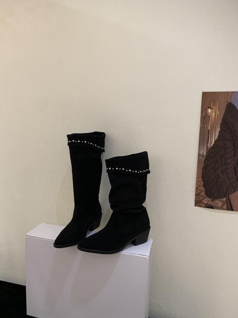 2025 Autumn and Winter New Retro British Style Thick Heel Mid-tube Boots Women's Thin Mid-heel Pointed Pile Knight Boots Women