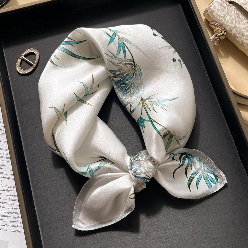 Luxury Brand 100% Real Silk Scarf Women Square Neck Tie Shawls Wraps for Ladies Foulard Scarves Pashmina Female Hijab Bandana