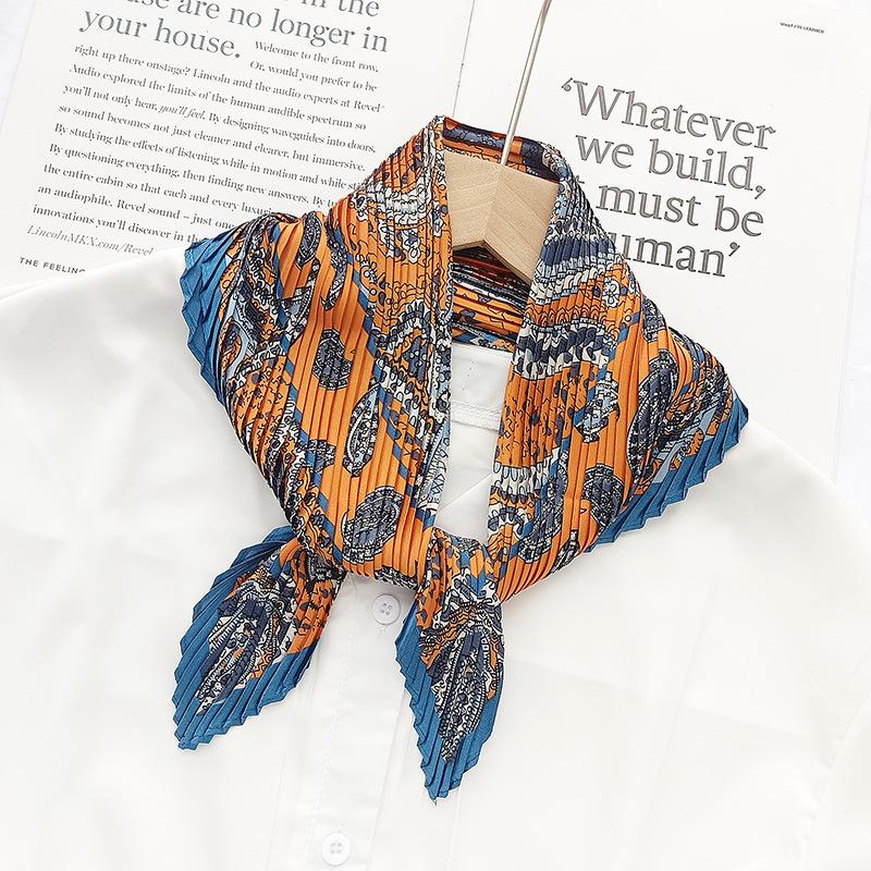 Retro Color Block Crinkled Square Scarf - 70cm Pleated Neckerchief in Imitation Silk for Women