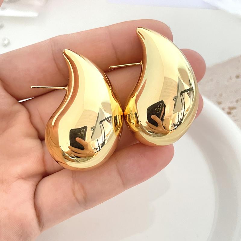 Vintage Glossy Waterdrop Dangle Earrings For Women Lightweight Hollow Thick Teardrop Golden Color Chunky Hoops Fashion Jewelry Gift