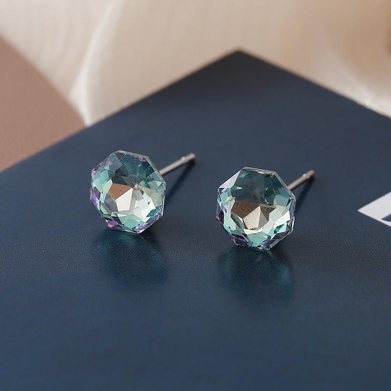Sparkly Diamond Cochlea Stud Earring – Stainless Steel Needle, Trendy and Stylish for Women
