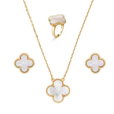 Tarnish Free Jewellery Locket for Girls Pendant | Aesthetic Accessories for Women Stylish Clover Necklace for Girls Chain