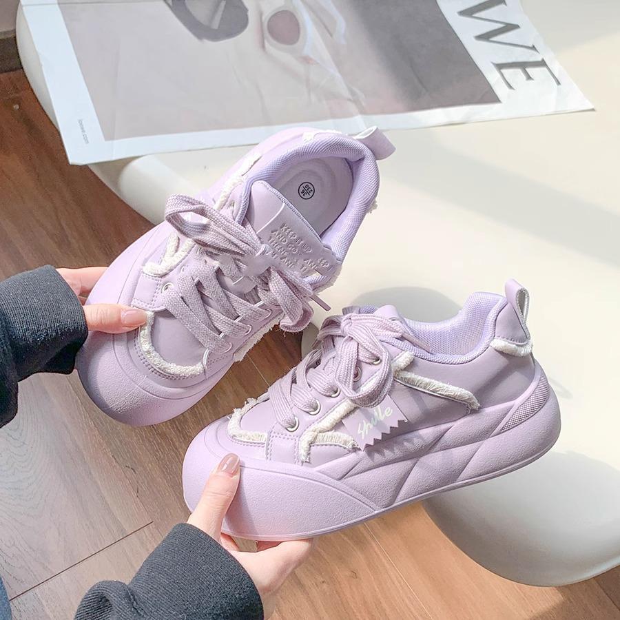 Zhao Ruth, stejná nika se nekoliduje s jarními novými platformovými botami 2025, všestranné ležérní plátěnky ve stylu kampusu