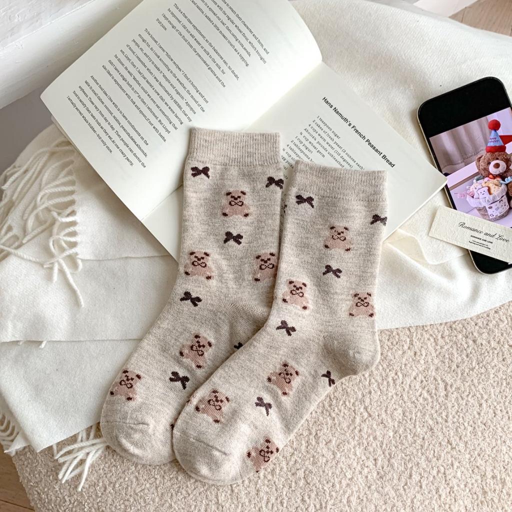 Women's Warm and Adorable Mid-length Socks for Autumn and Winter. Winter Woolen Teddy Bear Women's Socks. Casual Non-stretch Socks.