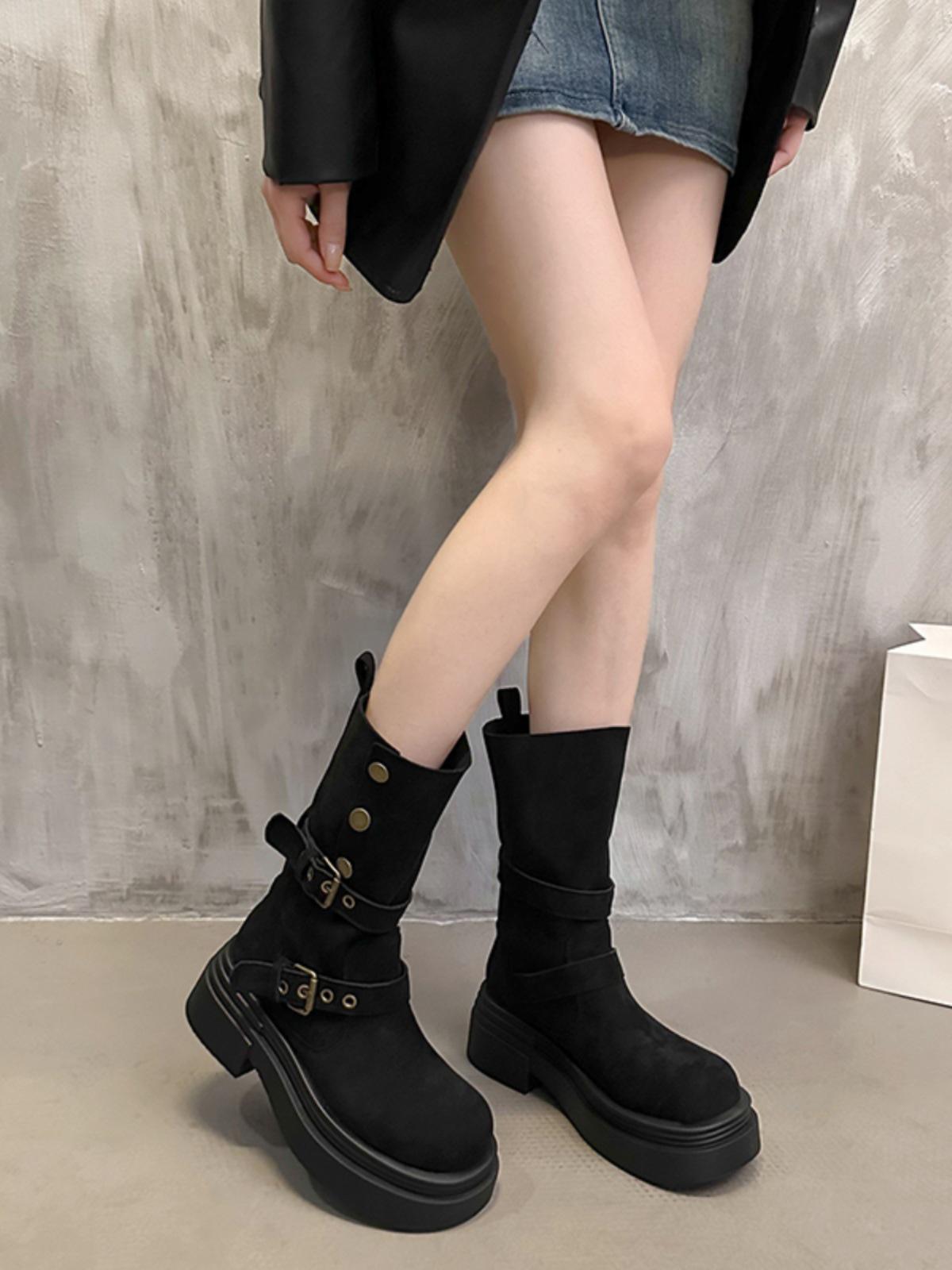 

2024 Autumn/Winter Women s Retro Height-Boosting Over-the-Knee Martin Boots with Chunky Heel and Two-Way Wear. 37