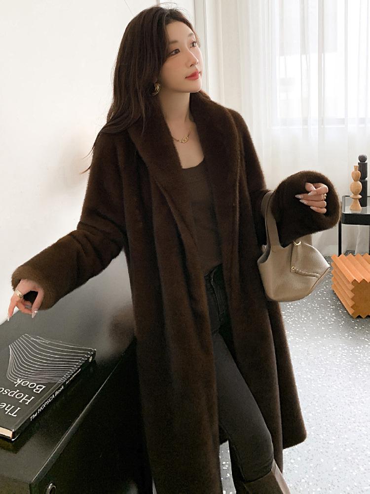 Fur jacket women's green fruit collar mink coat 2024 winter fur environmentally friendly fur thickened warm plush top