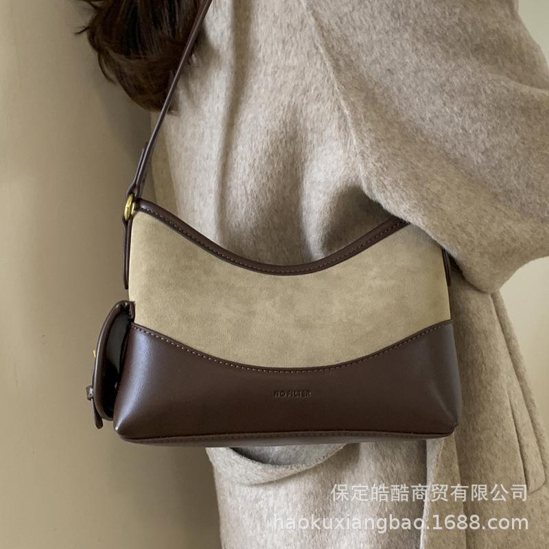 Frosted bag women's 2025 new commuter bag autumn and winter high sense popular retro shoulder bag crossbody bucket bag