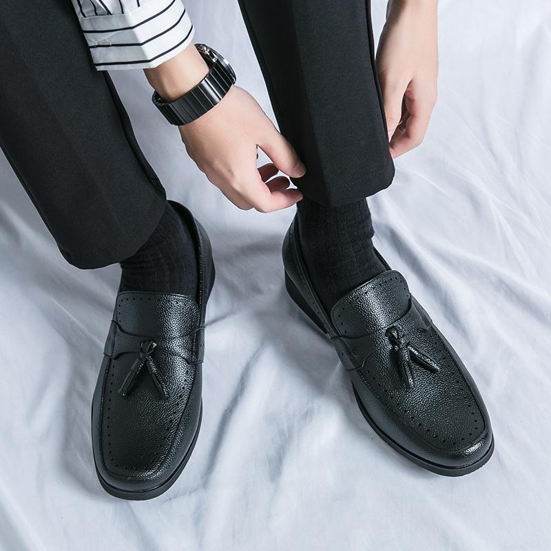 Comfortable oversized men Loafers  Fashion Walking Shoes Man Drive Flats Classic  Style Men Casual Driving party Office Shoes