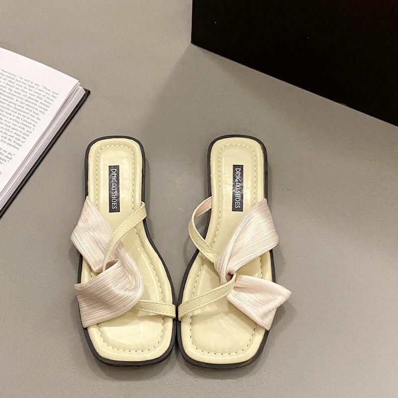 

Тапочки женские весенние новинки нишевые высококлассные французские интернет-знаменитости суперхит с юбкой сандалии маленький ароматный ветер 40 абрикосовый