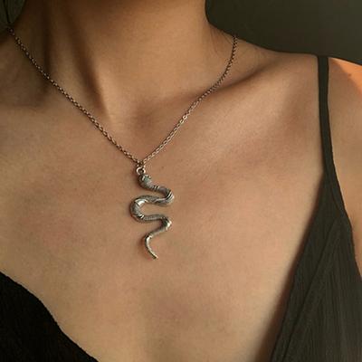Punk Edelstahl Schlange Halskette Für Frauen Tier Baumeln Anhänger Halskette Minimalistischen Stil Mode Weibliche Tier Schmuck Geschenk