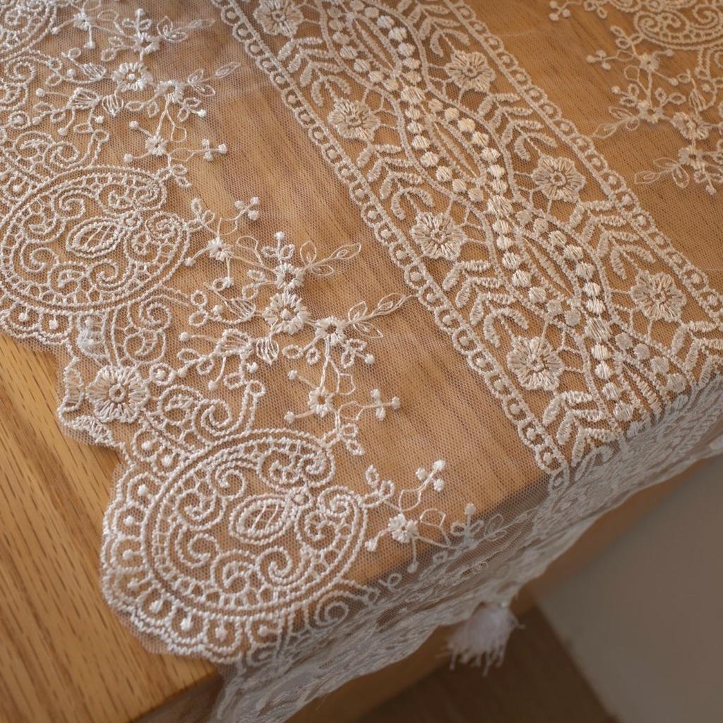 Europäische Tischflagge Spitze Stoff Esstischdecke Kaffeetischläufer Amerikanisch Weiß TV-Schrank Lange Tischdecke Dekortuch