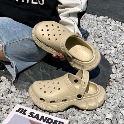 Paar weichsohlige Lochschuhe Sommer neue verschleißfeste rutschfeste atmungsaktive Strand Deodorant Außen Hausschuhe Tasche Kopf Hausschuhe