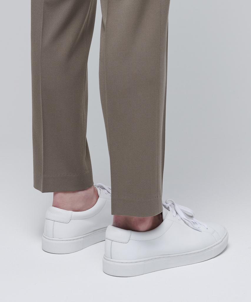 MUSINSA STANDARD Skinny Hidden Elastic Waist Crop Slacks [Dusty Beige]