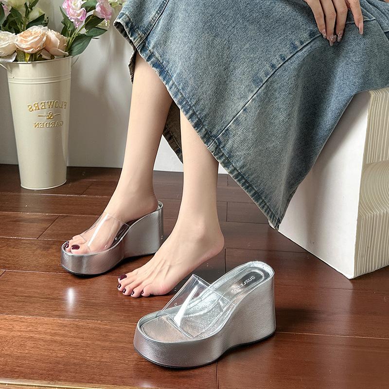 

Thick-soled slippers for women s summer wear, new transparent heel-increasing cool slippers. 35