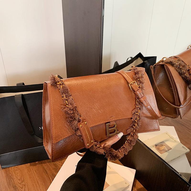 

Women s 2025 Autumn/Winter Trendy Pleated Shoulder & Crossbody Handbag 33x6.5x20 коричневий