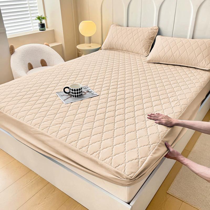 Waterproof Bed Covers, Cotton-padded Moisture-proof and Anti-slip Protective Covers, Fully Covered Simmons Mattress Protective Covers, Bedspreads