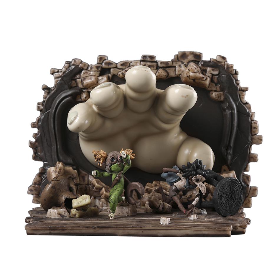 Little Nightmares 3 Escaping Monster Baby Diorama Figure
