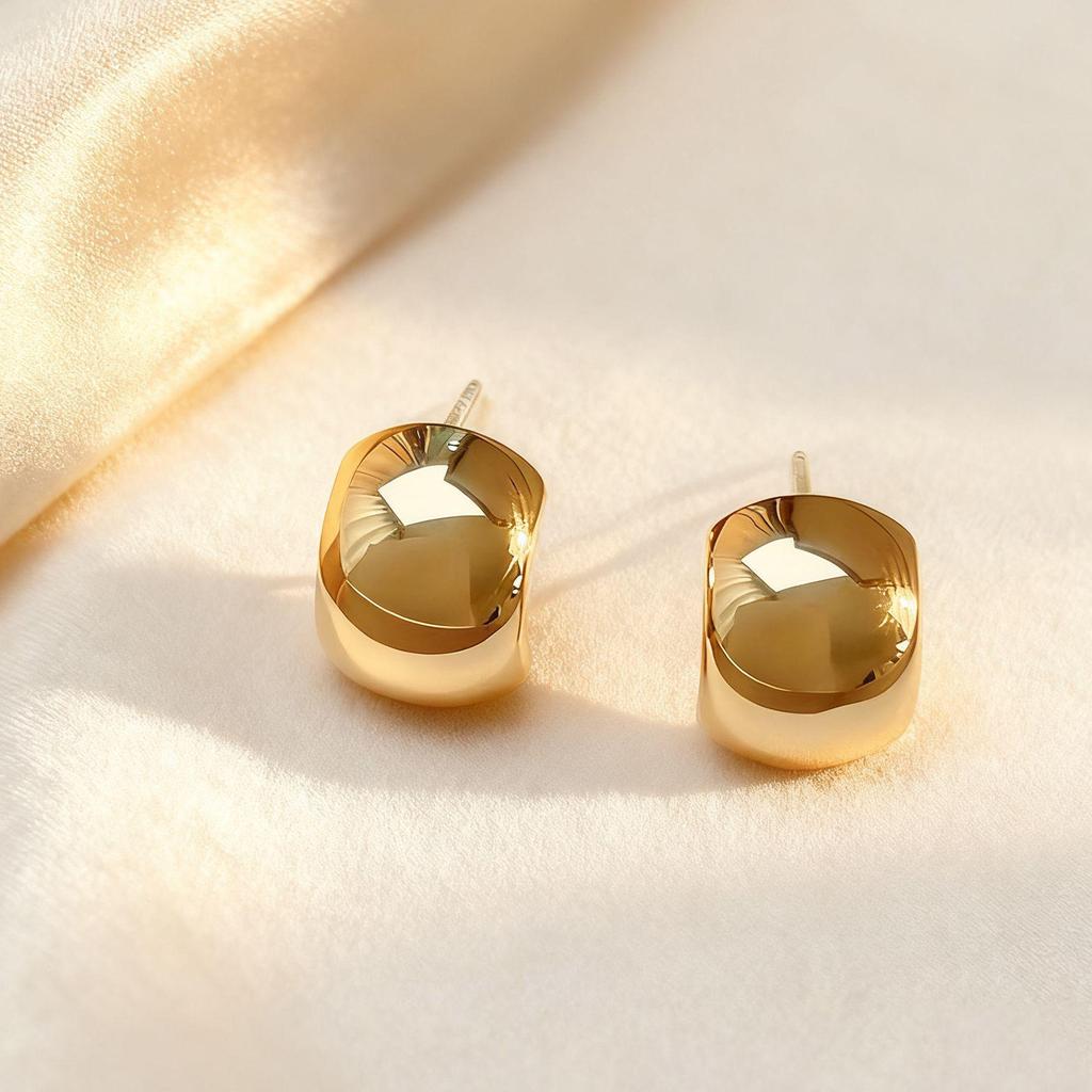 Retro Metal Bean Stud Earrings, Small Hong Kong Style Luxury, No-Piercing Mosquito Coil Ear Clips for Women