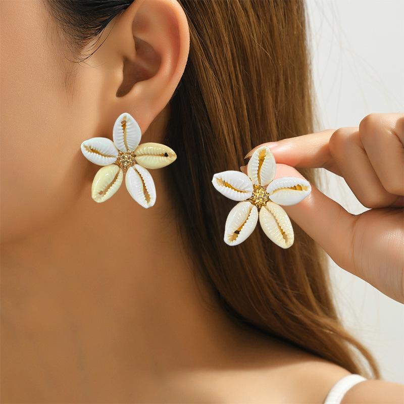Vintage Shell Beach Dangle Earrings for Women Bohemia Handmade Weaving Flower Earrings Fashion Wedding Jewelry Gifts
