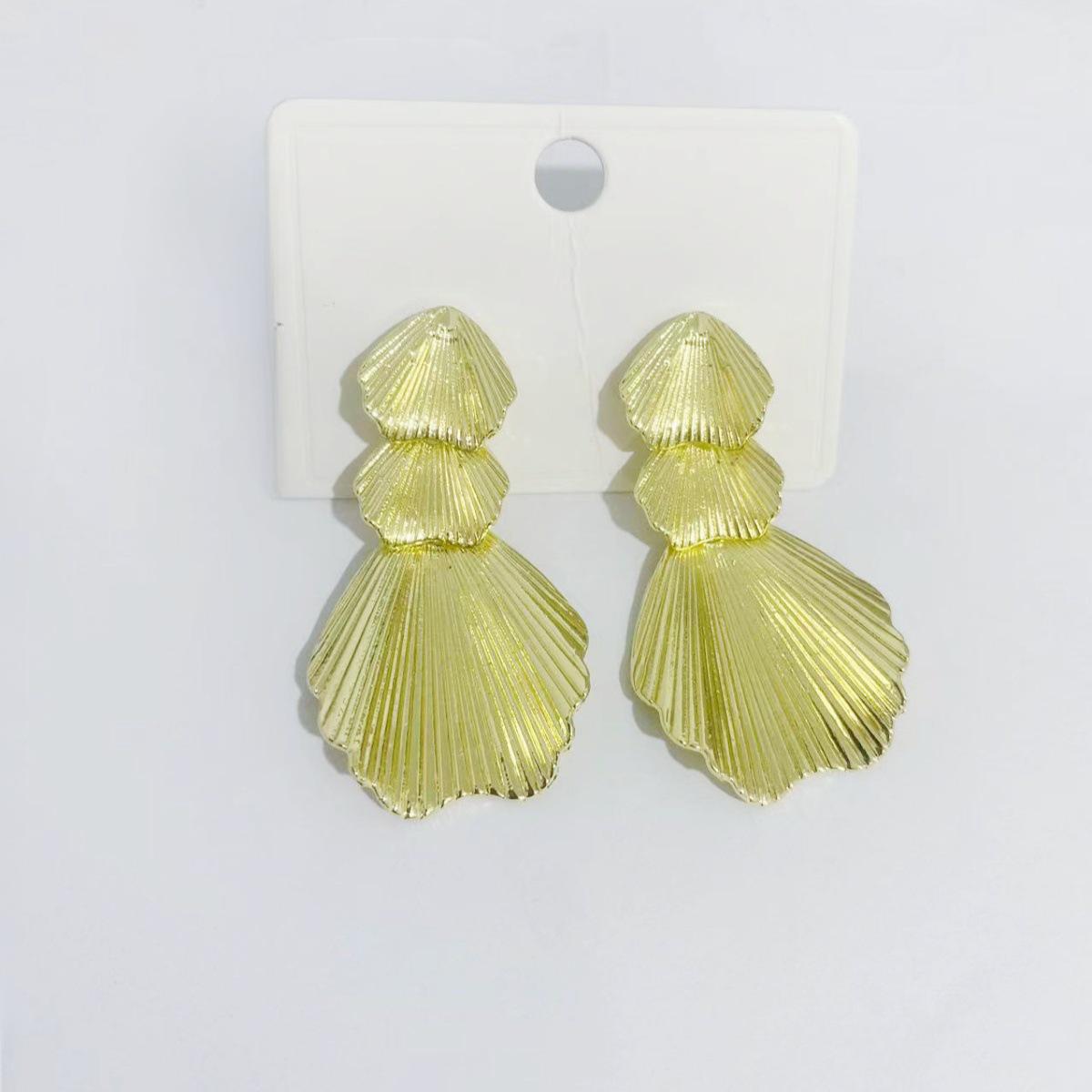 High-End Geometric Leaf Earrings for Women - Bold European & American Style 24K золотой